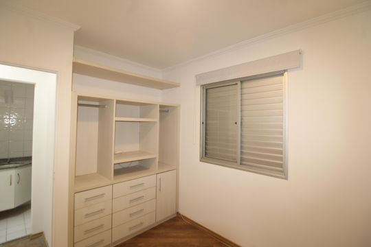 Quarto 2 de apartamento para alugar com 2 quartos, 46m² em Carandiru, São Paulo