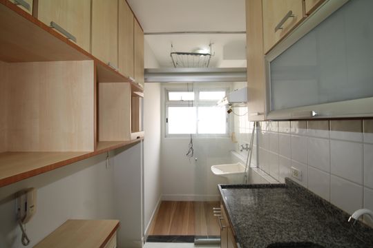 Cozinha  de apartamento para alugar com 2 quartos, 46m² em Carandiru, São Paulo