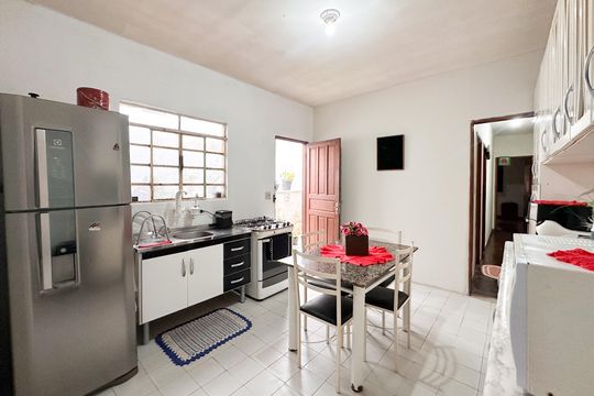Cozinha de casa à venda com 3 quartos, 125m² em Jardim Andrea Demarchi, São Bernardo do Campo
