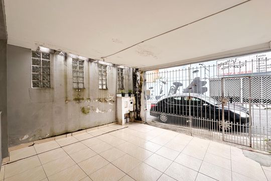 Garagem de casa à venda com 3 quartos, 125m² em Jardim Andrea Demarchi, São Bernardo do Campo