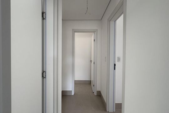 Corredor  de apartamento à venda com 3 quartos, 117m² em São Bento, Belo Horizonte