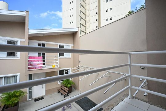 Varanda do Quarto 1 de casa de condomínio à venda com 3 quartos, 200m² em Jardim Taboao, São Paulo
