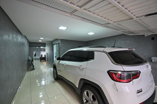 Garagem de casa de condomínio à venda com 3 quartos, 200m² em Jardim Taboao, São Paulo