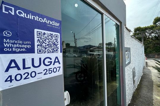 Placa  de casa para alugar com 1 quarto, 30m² em Monte Verde, Florianópolis