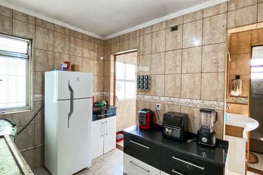 Cozinha de apartamento para alugar com 2 quartos, 57m² em Artur Alvim, São Paulo