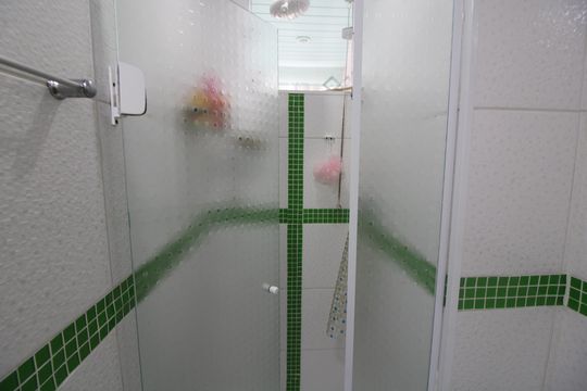 Banheiro de apartamento à venda com 2 quartos, 60m² em Vila Silvia, São Paulo