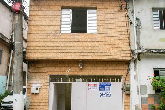 Fachada de casa para alugar com 2 quartos, 110m² em Vila Diadema, Diadema