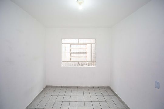 Quarto 1 de casa para alugar com 2 quartos, 110m² em Vila Diadema, Diadema