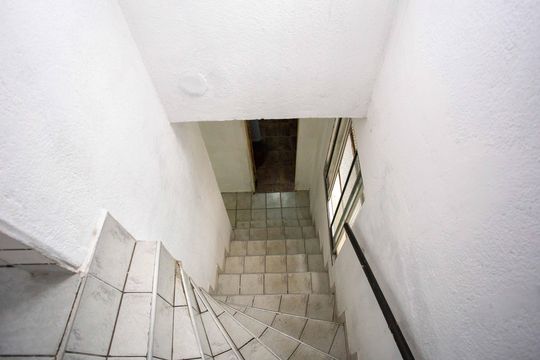 Escada de casa para alugar com 2 quartos, 110m² em Vila Diadema, Diadema