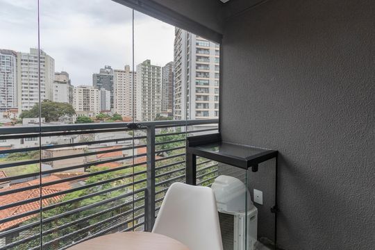 Varanda de kitnet/studio à venda com 1 quarto, 27m² em Jardim das Acacias, São Paulo