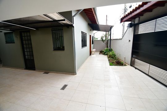 Quintal / Garagem de casa para alugar com 2 quartos, 90m² em Ponte Preta, Campinas