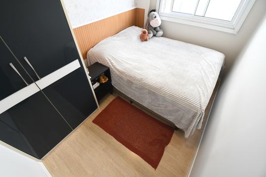 Quarto 2 de apartamento para alugar com 3 quartos, 77m² em Cristo Rei, Curitiba