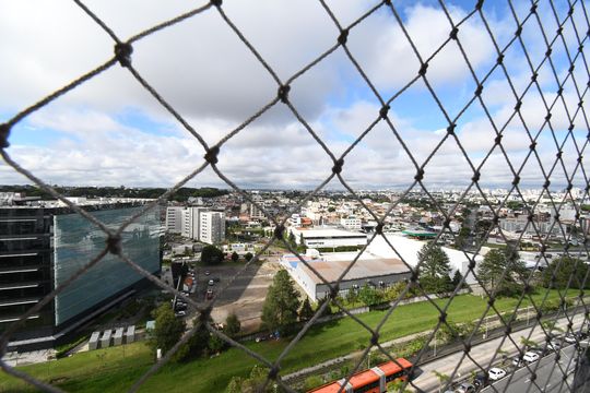 Vista Sacada de apartamento para alugar com 3 quartos, 77m² em Cristo Rei, Curitiba