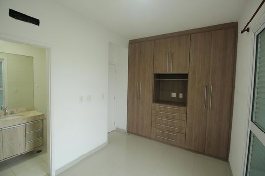 Suite de apartamento para alugar com 1 quarto, 52m² em Gonzaga, Santos