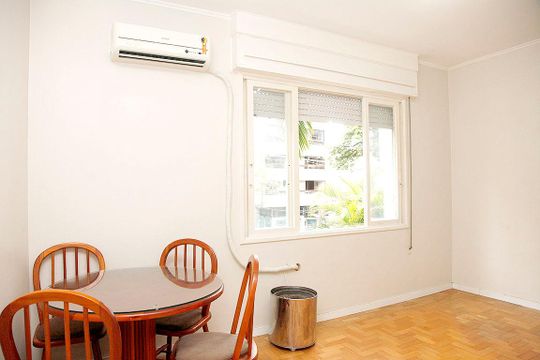 Sala de apartamento para alugar com 1 quarto, 60m² em M Vento, Porto Alegre
