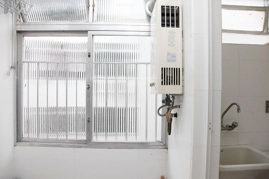 Cozinha + Área de Serviço de apartamento para alugar com 1 quarto, 60m² em M Vento, Porto Alegre
