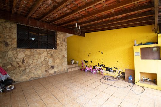 Garagem de casa à venda com 3 quartos, 125m² em Jardim Santa Clara, Guarulhos