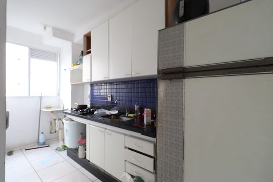 Cozinha  de apartamento à venda com 2 quartos, 44m² em Barra Funda, São Paulo