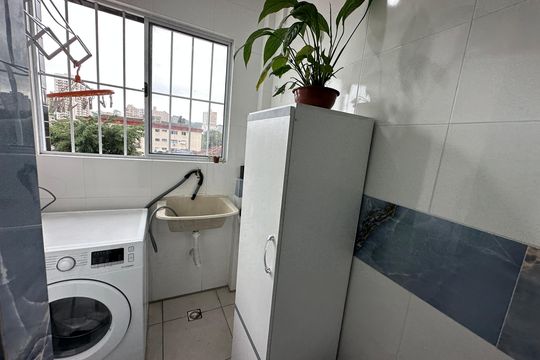 Área de Serviço de apartamento para alugar com 2 quartos, 49m² em Vila Valenca, São Vicente