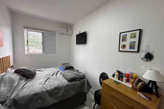 Quarto 2 de apartamento para alugar com 2 quartos, 49m² em Vila Valenca, São Vicente