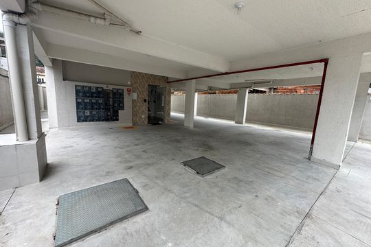 Garagem de apartamento para alugar com 2 quartos, 49m² em Vila Valenca, São Vicente