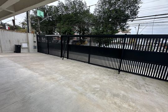 Garagem de apartamento para alugar com 2 quartos, 49m² em Vila Valenca, São Vicente