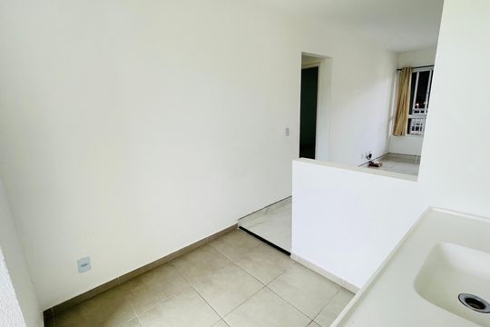 Cozinha de apartamento para alugar com 2 quartos, 50m² em Jardim Sandra, Cotia