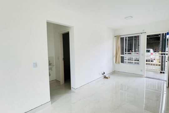 Apartamento para alugar com 2 quartos, 50m² em Jardim Sandra, Cotia