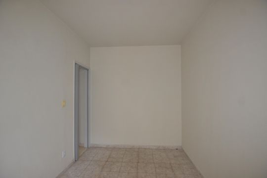Quarto 1 de apartamento para alugar com 2 quartos, 45m² em Guadalupe, Rio de Janeiro