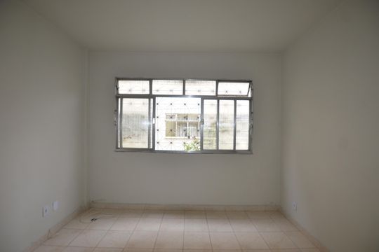 Apartamento para alugar com 2 quartos, 45m² em Guadalupe, Rio de Janeiro