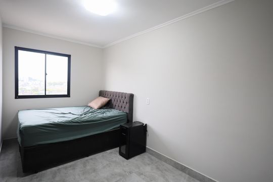 Quarto de apartamento à venda com 1 quarto, 45m² em Bonfim, Osasco