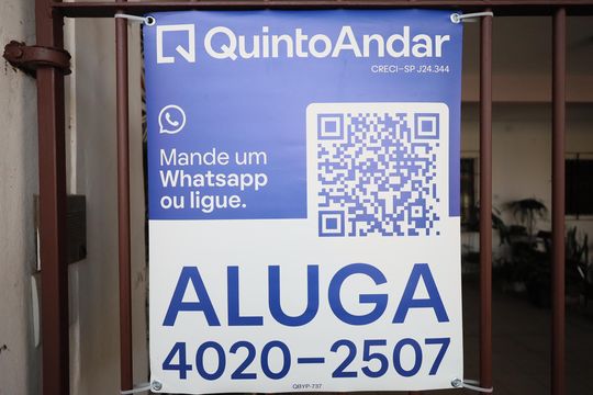 Placa de casa para alugar com 3 quartos, 150m² em Ayrosa, Osasco