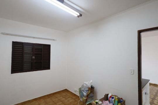 Quarto 2 de casa para alugar com 3 quartos, 150m² em Ayrosa, Osasco