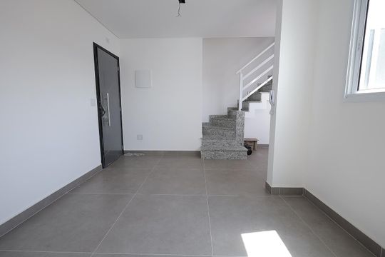 Sala de apartamento à venda com 2 quartos, 106m² em Vila Pires, Santo André