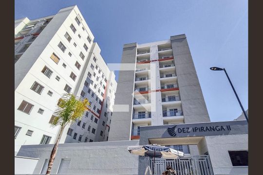 Fachada de apartamento para alugar com 2 quartos, 34m² em Vila Independencia, São Paulo