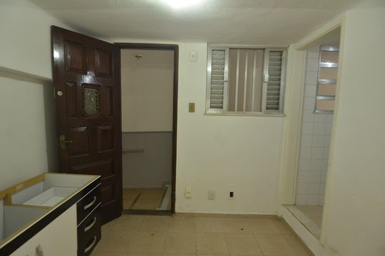 Sala de kitnet/studio para alugar com 1 quarto, 20m² em Vila Isabel, Rio de Janeiro