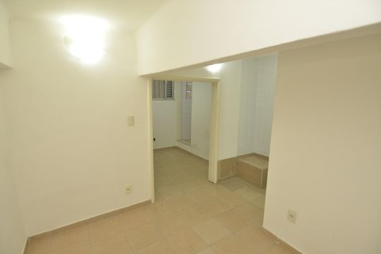 Quarto de kitnet/studio para alugar com 1 quarto, 20m² em Vila Isabel, Rio de Janeiro