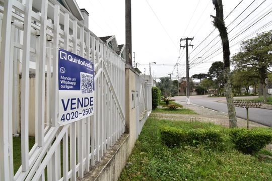 Placa de casa à venda com 3 quartos, 162m² em Jardim das Américas, Curitiba