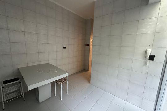 Cozinha de apartamento para alugar com 3 quartos, 114m² em Morro dos Barbosas, São Vicente