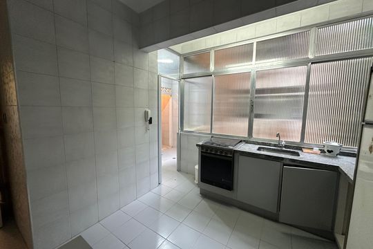 Cozinha de apartamento para alugar com 3 quartos, 114m² em Morro dos Barbosas, São Vicente