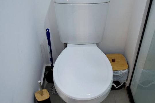 Banheiro de kitnet/studio à venda com 1 quarto, 39m² em Cerqueira César, São Paulo