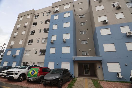 Fachada do bloco de apartamento à venda com 2 quartos, 50m² em Harmonia, Canoas