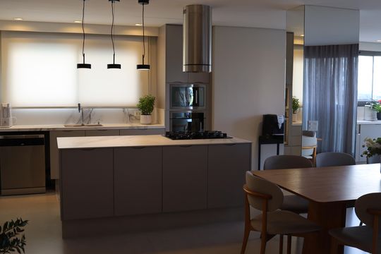 Cozinha de apartamento à venda com 3 quartos, 180m² em Alphaville Empresarial, Barueri