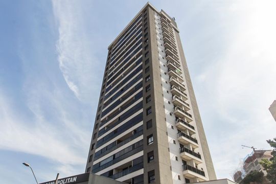 Vista da Rua de apartamento à venda com 2 quartos, 49m² em Tamboré, Barueri