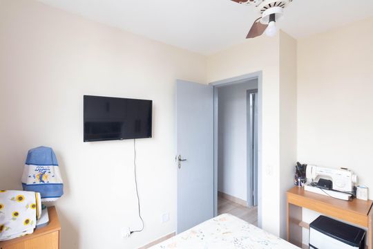 Quarto 1 de apartamento à venda com 2 quartos, 47m² em Campo Grande, Rio de Janeiro