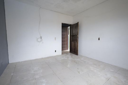 Sala de casa à venda com 1 quarto, 145m² em Cidade São Jorge, Santo André