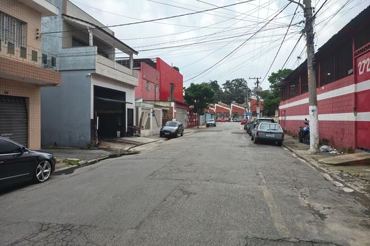 Vista da Rua de casa à venda com 2 quartos, 125m² em Jardim Modelo, São Paulo
