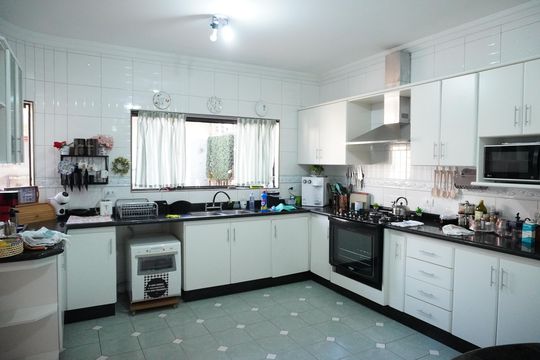 Cozinha de casa para alugar com 4 quartos, 338m² em Parque Residencial Nardini, Americana