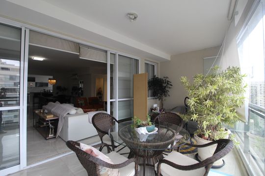 Sala - Varanda de apartamento à venda com 3 quartos, 170m² em Barra Olímpica, Rio de Janeiro
