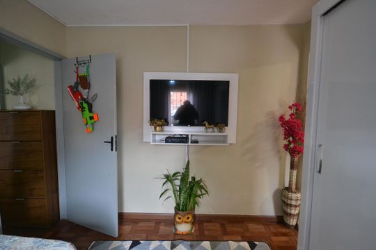 Quarto 1 de casa para alugar com 2 quartos, 150m² em Vila Gomes, São Paulo